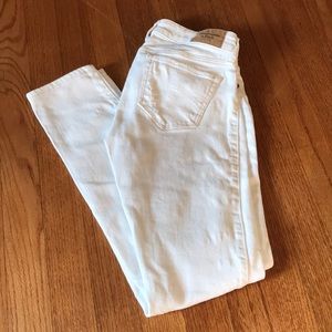 White Skinny Legged Jeans!